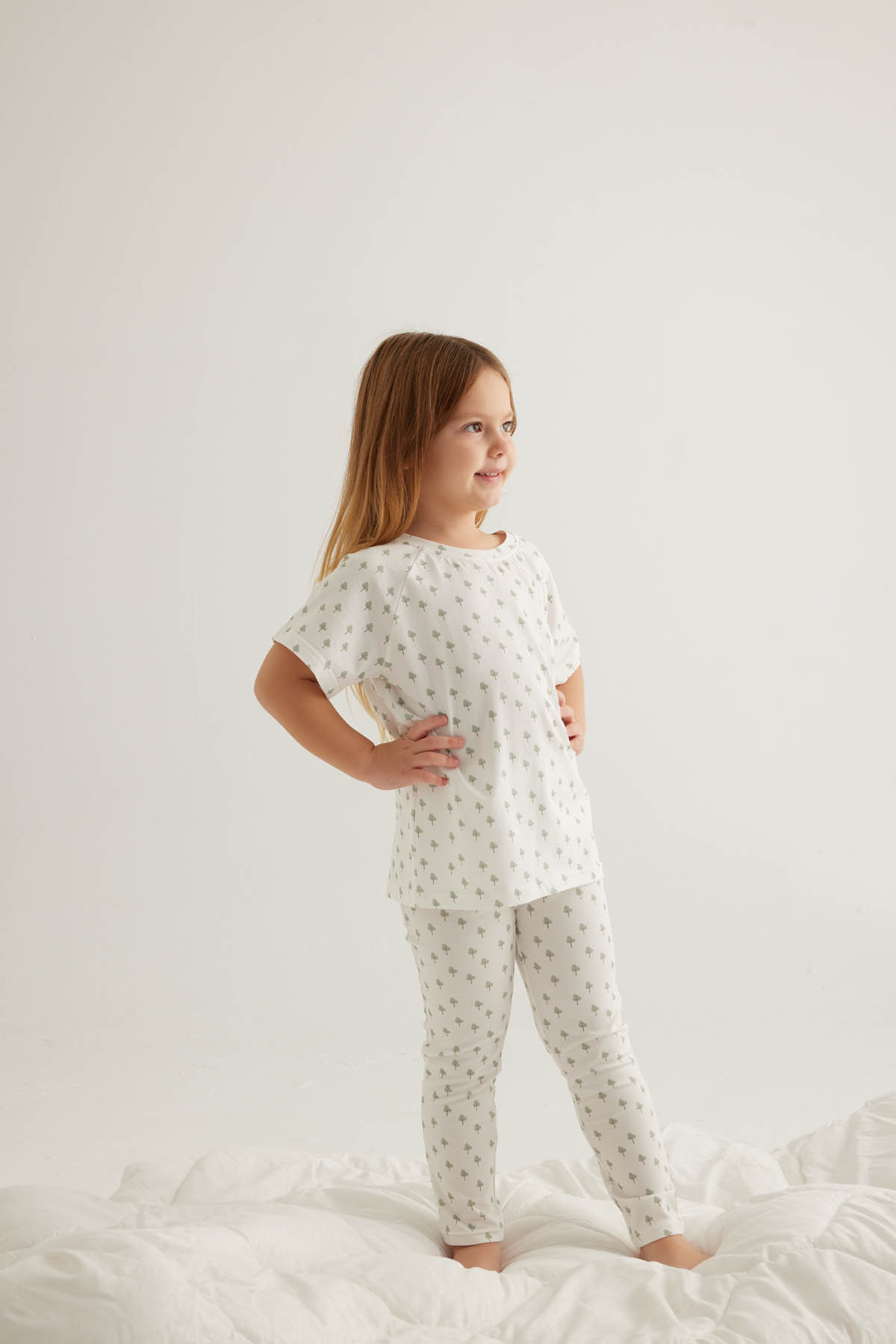 Kız Çocuk Pamuklu Reglan Kısa Kollu Uzun Pijama Takımı
