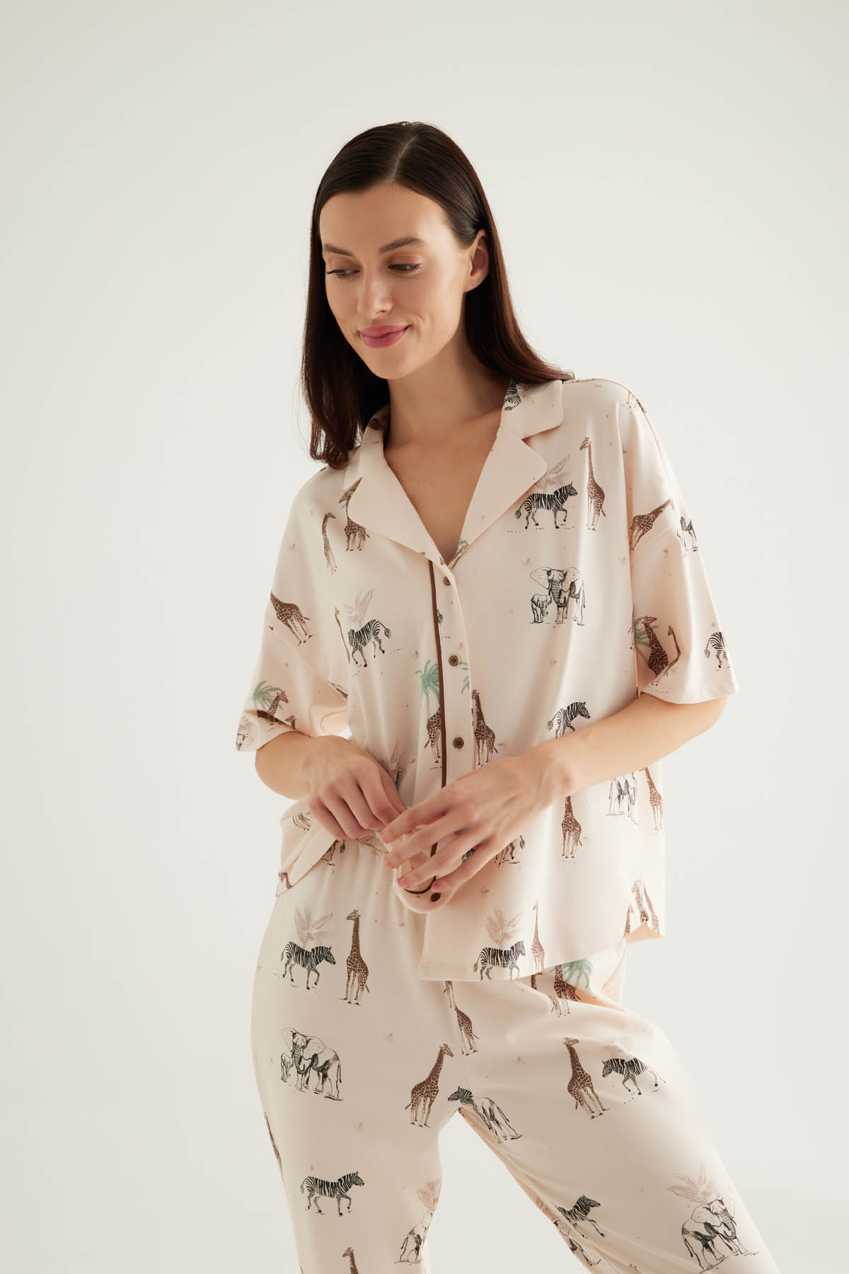 Kadın Pamuklu Kısa Kollu Gömlek Pijama Üstü
