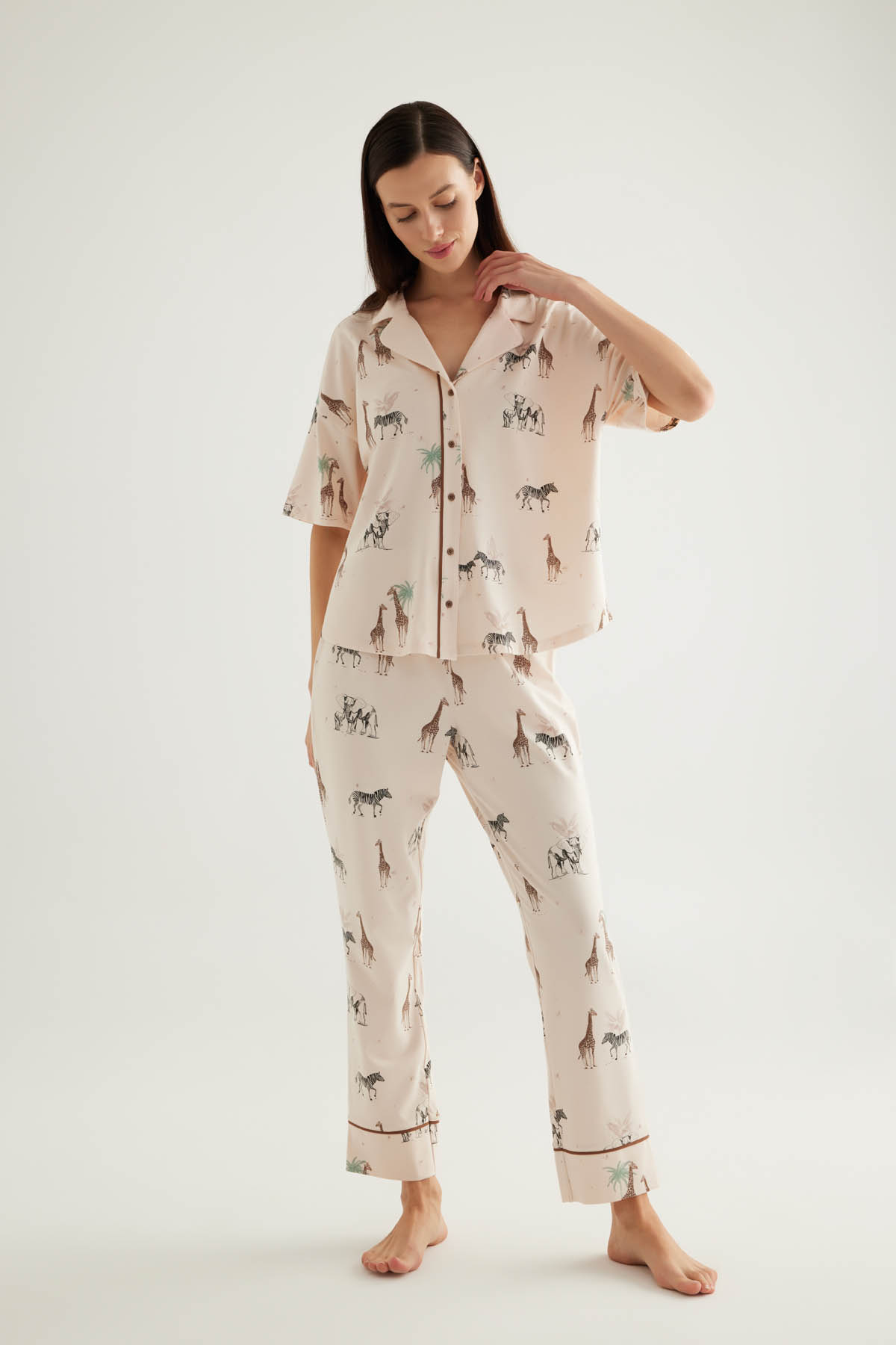 Kadın Pamuklu Kısa Kollu Gömlek Yaka Uzun Pijama Takımı