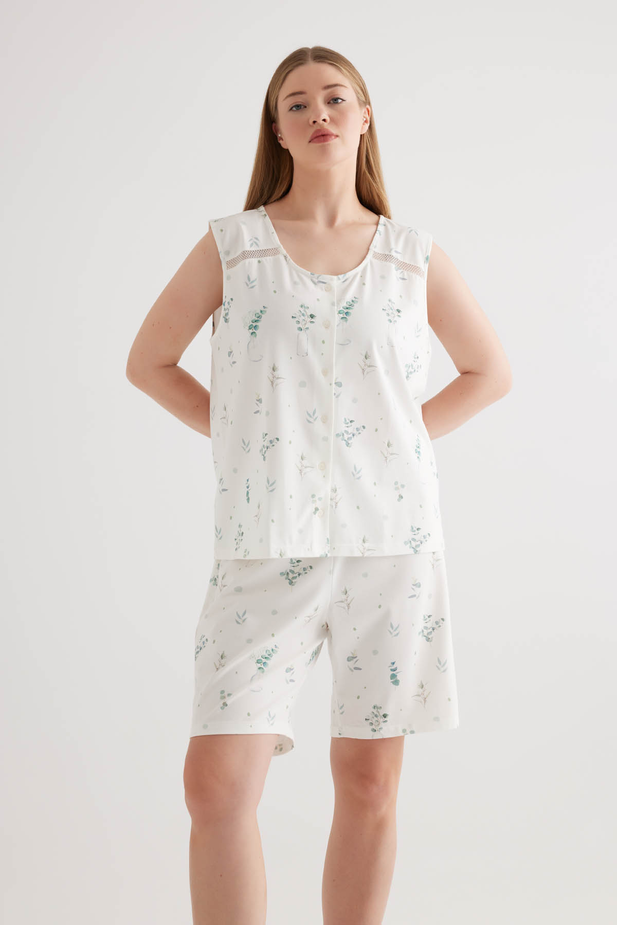 Kadın Büyük Beden Pamuklu Kalın Askılı Düğmeli Pijama Üstü