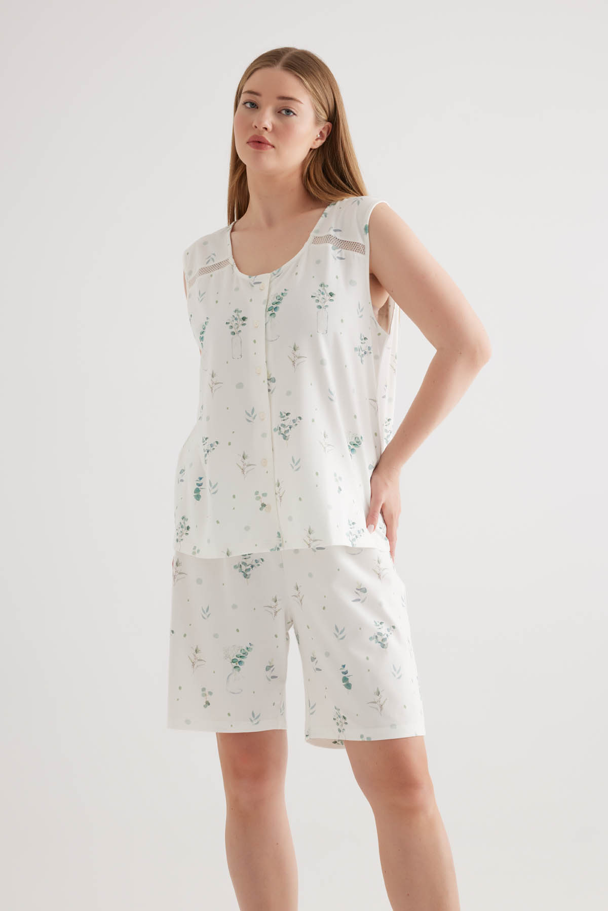 Kadın Büyük Beden Pamuklu Kalın Askılı Düğmeli Pijama Üstü