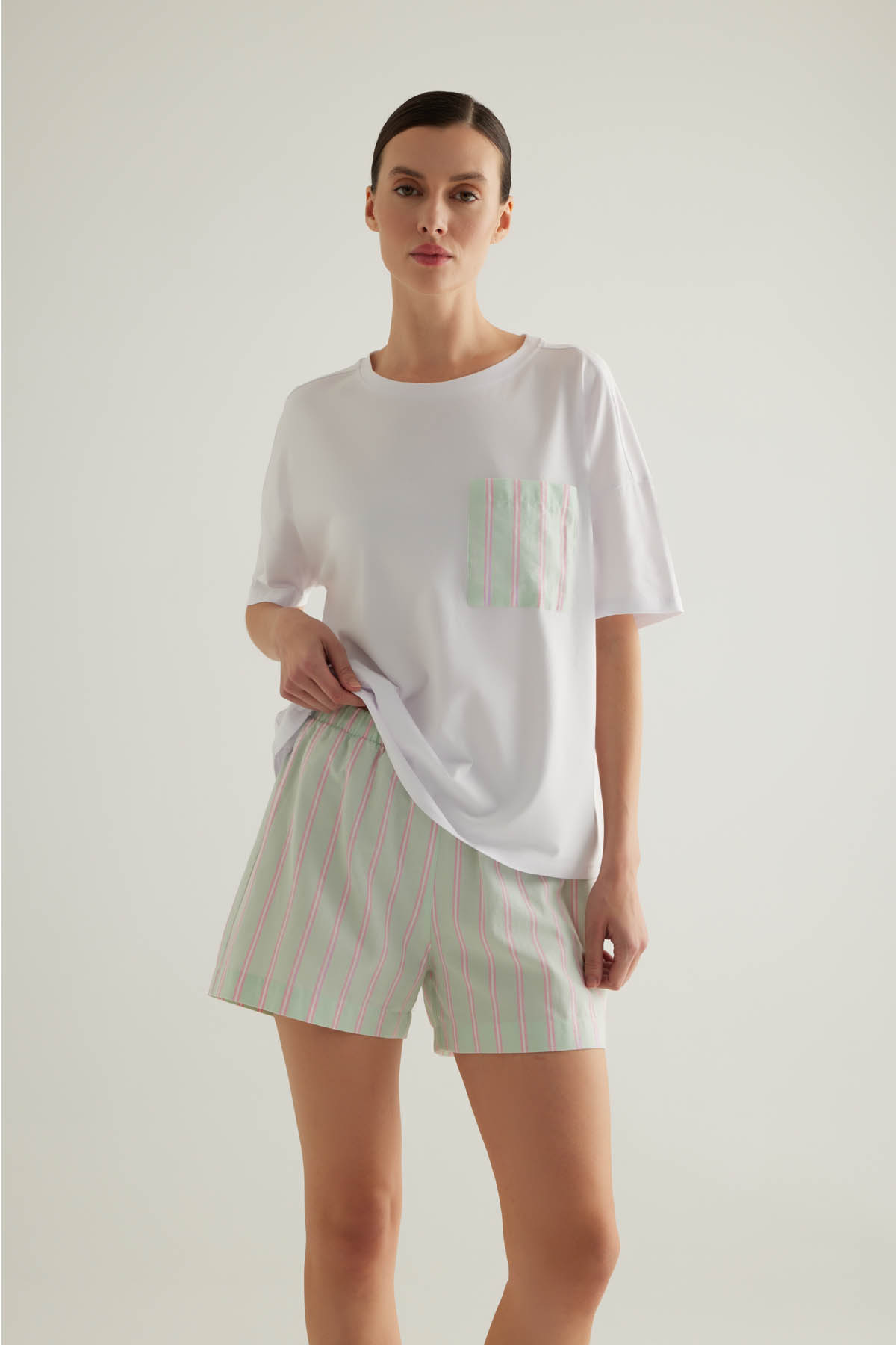 Kadın Pamuklu Kısa Kollu Pijama Üstü
