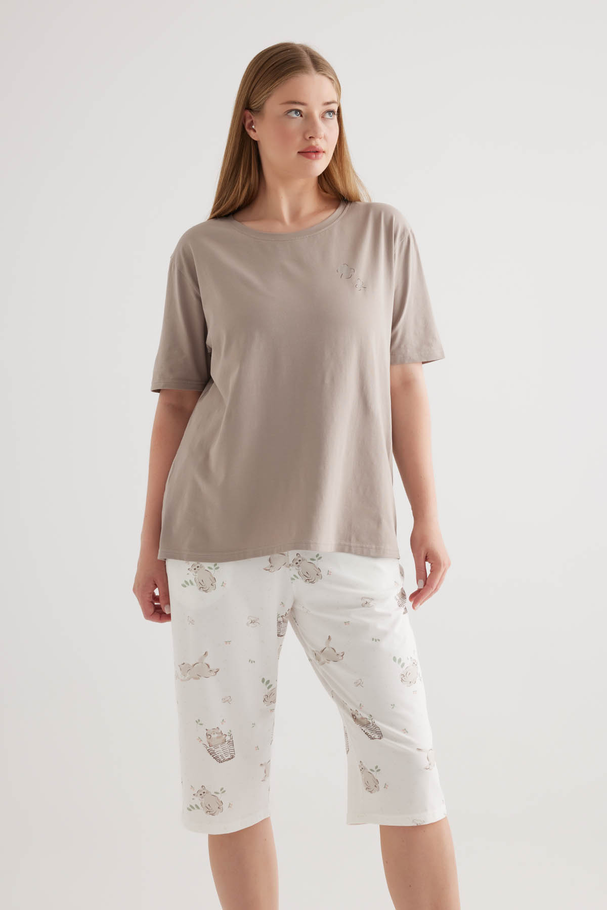 Kadın Plus Size Pamuklu Kısa Kollu Kapri Pijama Takımı