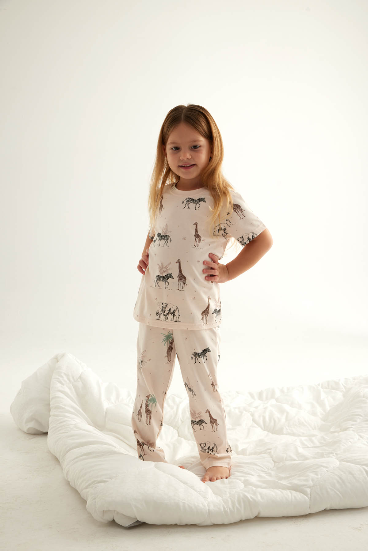 Kız Çocuk Pamuklu Kısa Kollu Uzun Pijama Takımı