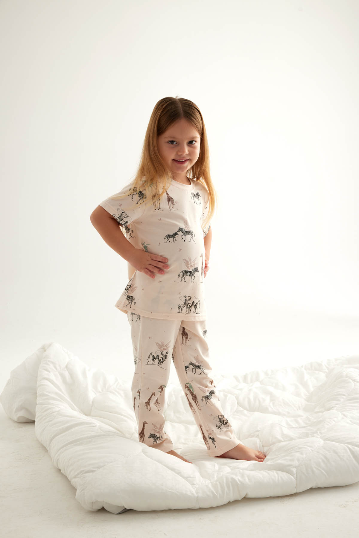 Kız Çocuk Pamuklu Kısa Kollu Uzun Pijama Takımı