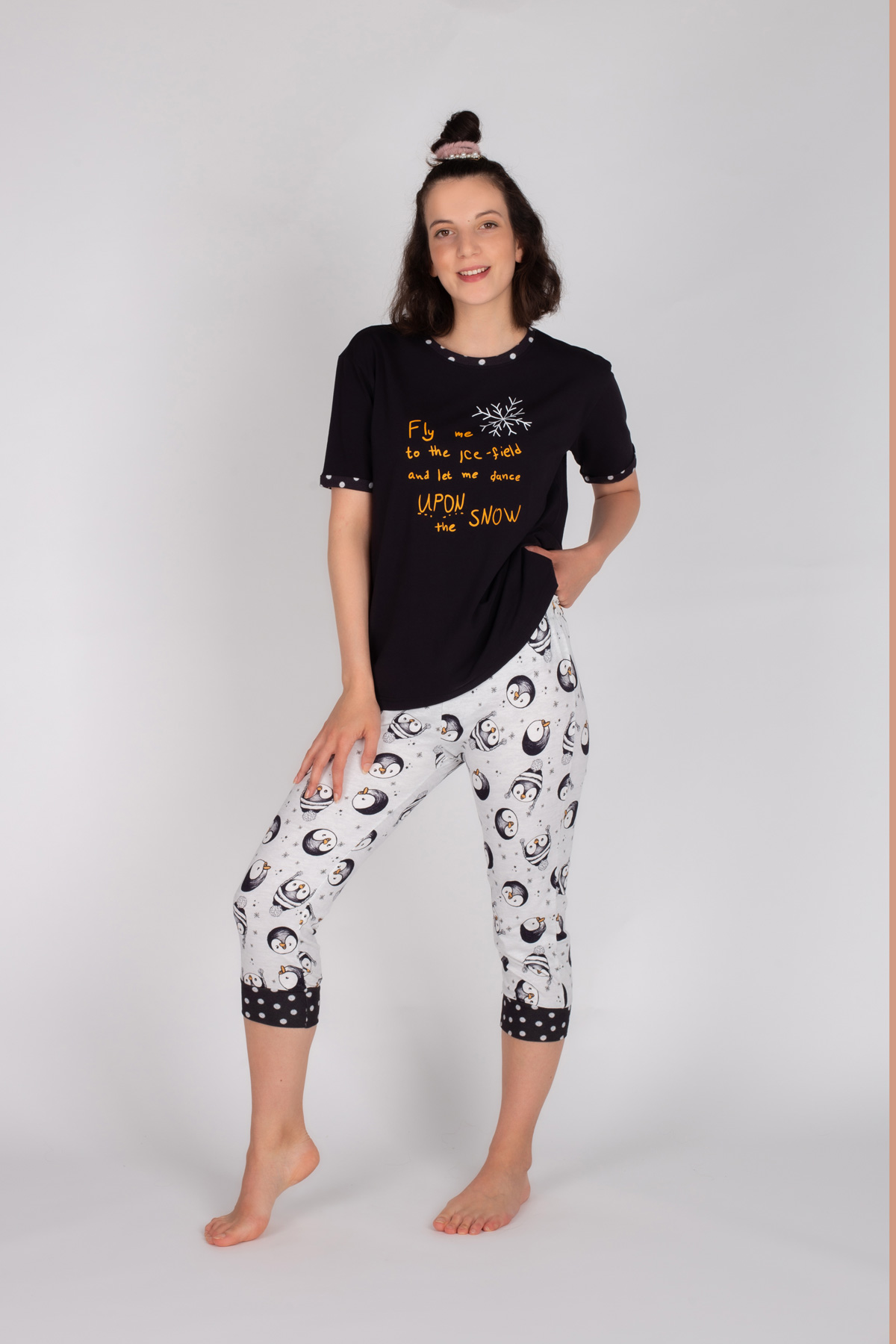 Kadın Pamuklu Kapri Pijama Takımı