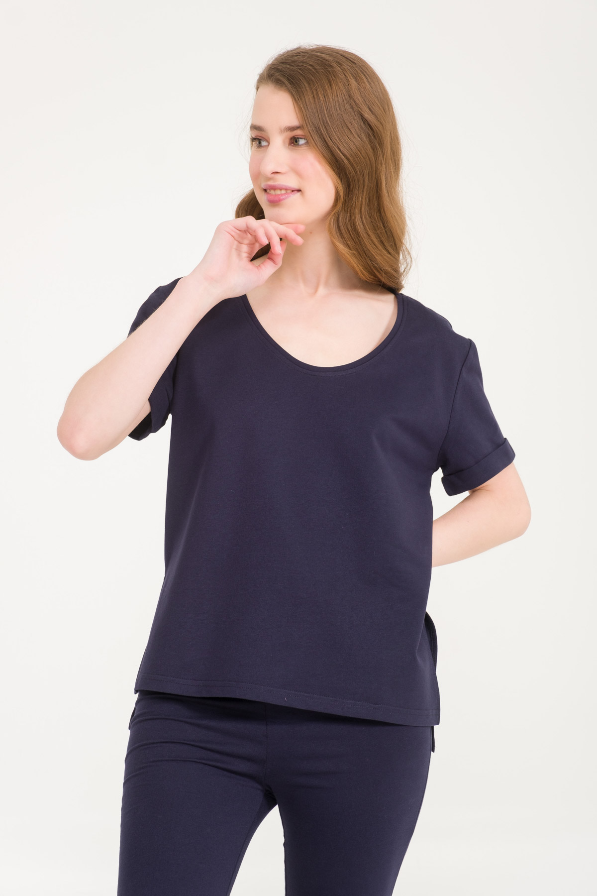 Kadın Pamuklu Duble Kol Yandan Yırtmaç Detaylı T-shirt
