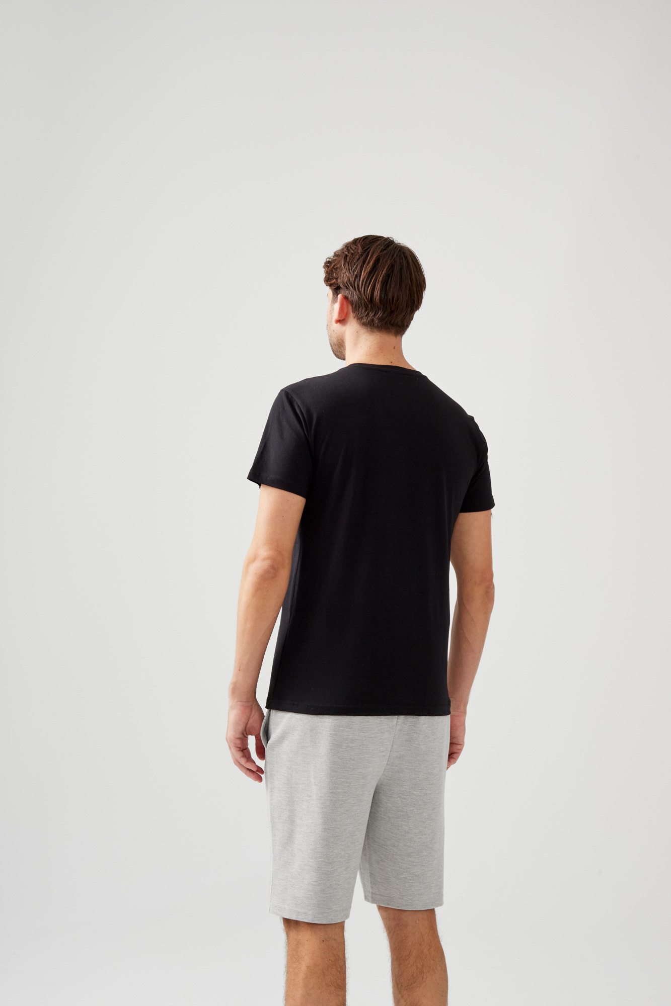 Erkek Pamuklu V Yaka Slim Fit T-shirt (Easy Iron)