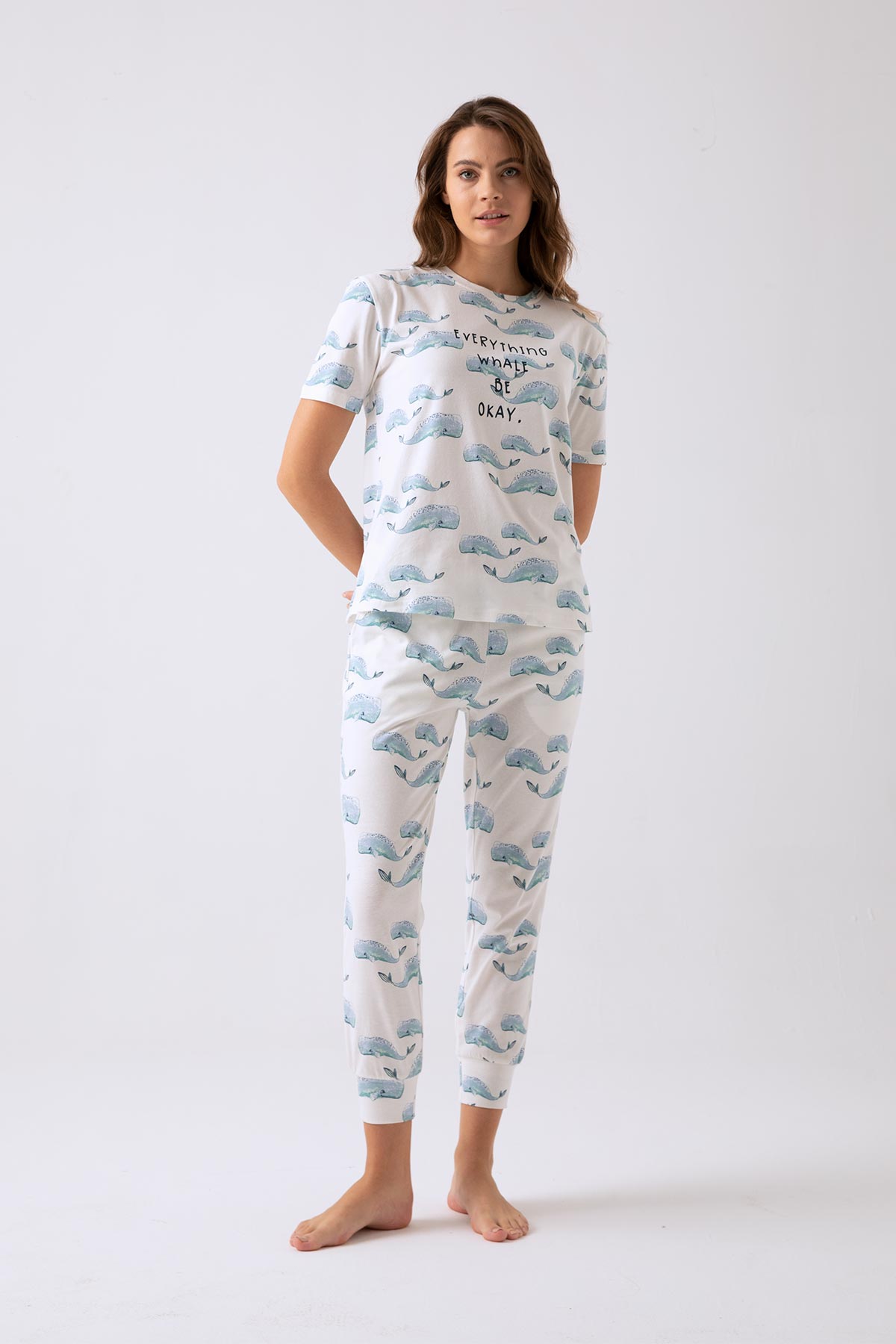 Kadın Balina Baskılı Kısa Kollu Üst Manşetli Alt Pijama Takımı