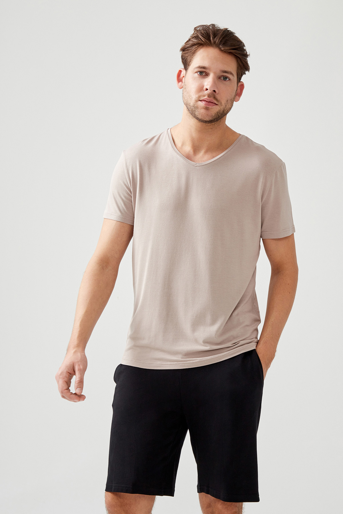 Erkek Modal V Yaka Kısa Kollu T-shirt