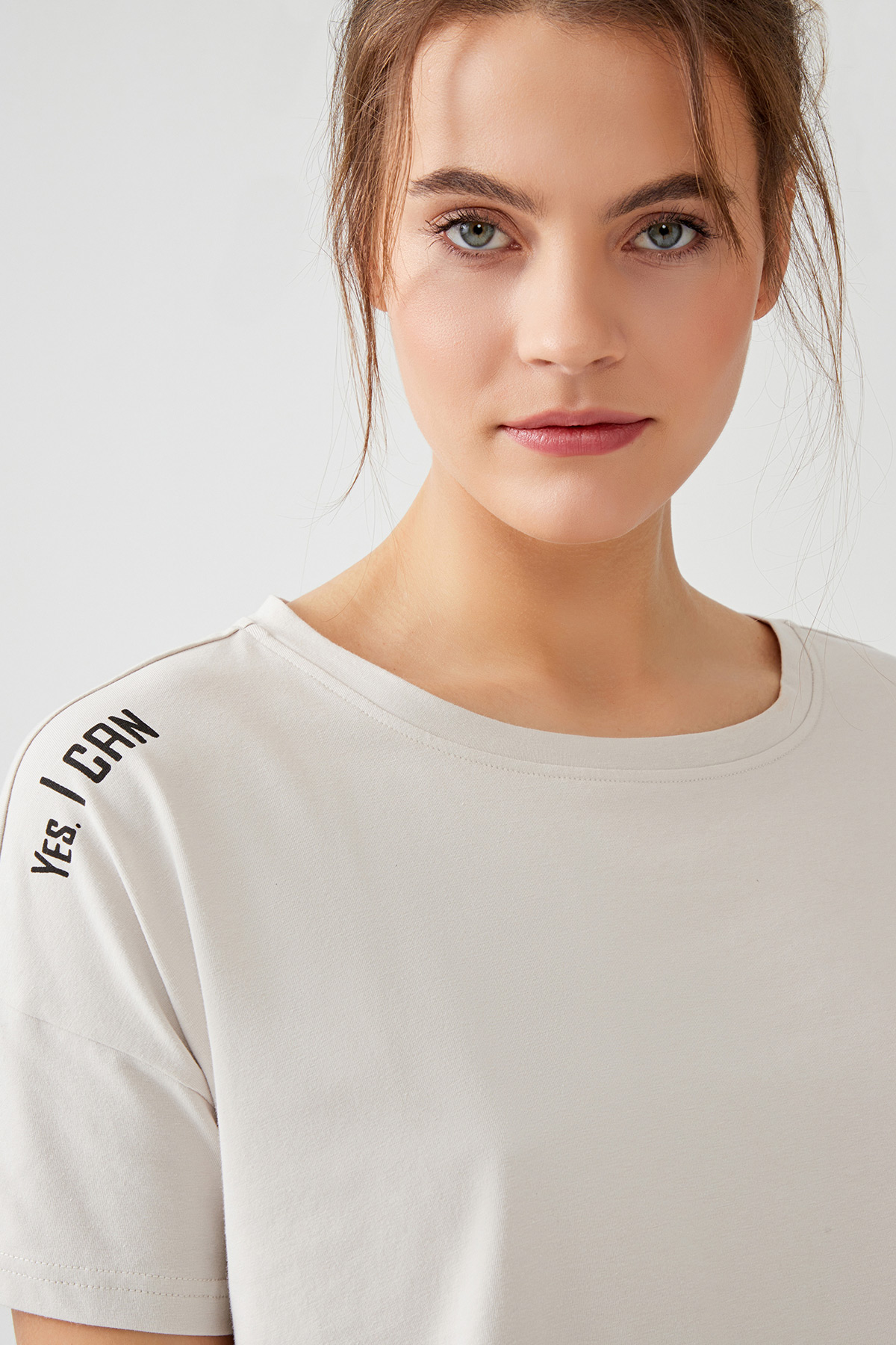 Kadın Oversize Crop Basic T-shirt (Easy Iron)