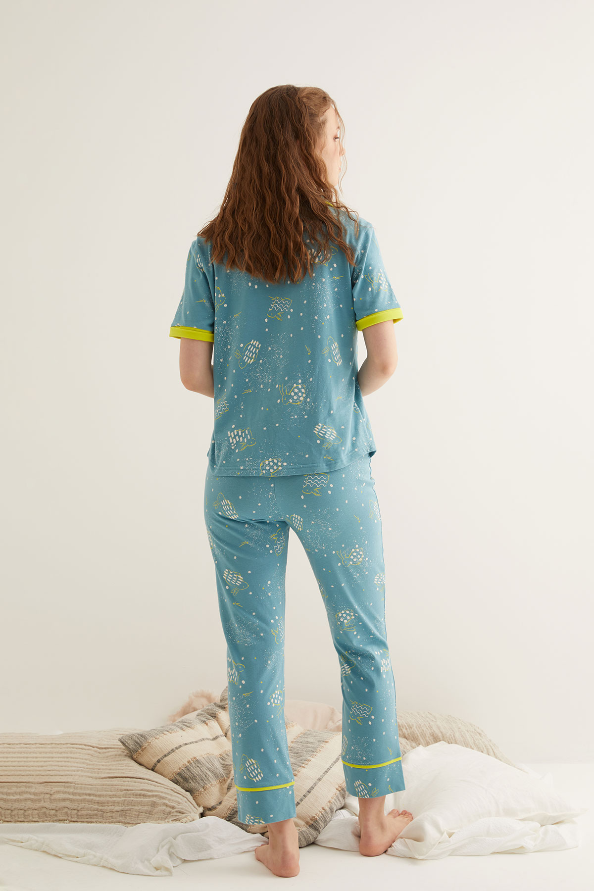Kadın Pamuklu Tavşan Baskılı Gömlekli Pijama Üstü