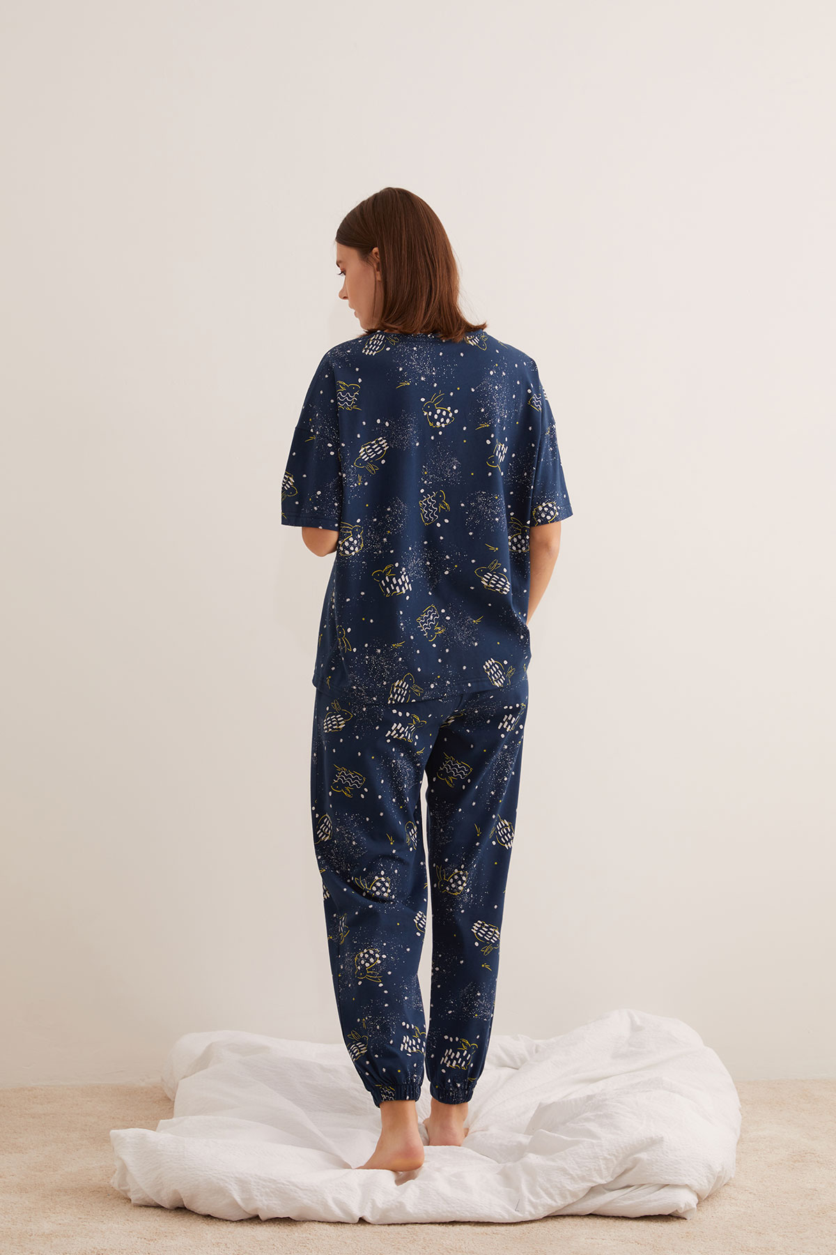 Kadın Pamuklu Tavşan Baskılı Kısa Kollu Uzun Pijama Takımı