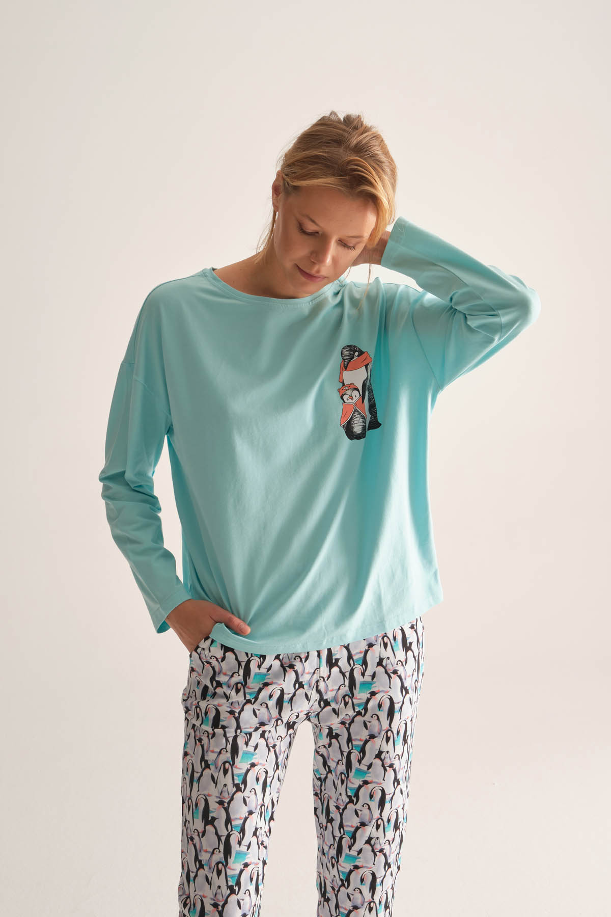 Kadın Penguen Baskılı Uzun Kollu Pijama Takımı