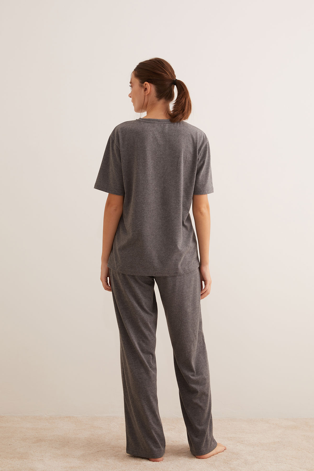 Kadın Sim Baskı Detaylı Kısa Kollu Uzun Pijama Takımı