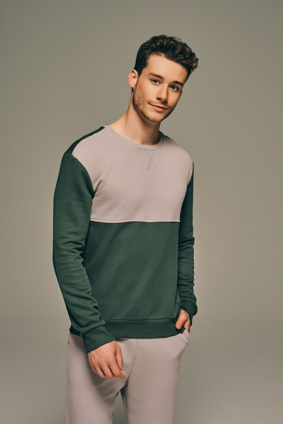 Erkek Pamuklu Üç İplik Renk Bloklu Sweatshirt