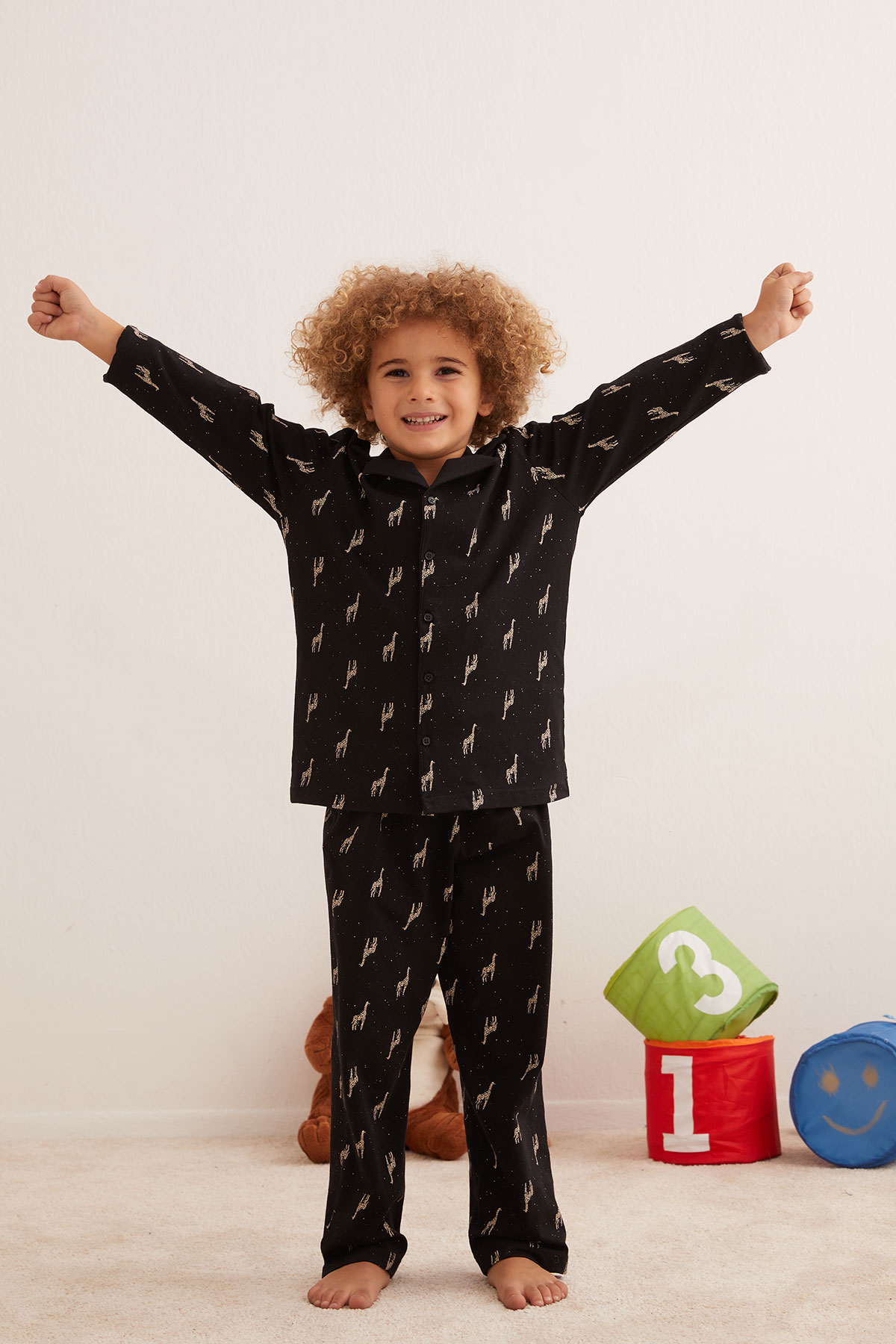 Erkek Çocuk Pamuklu Gömlek Yaka Uzun Pijama Takımı