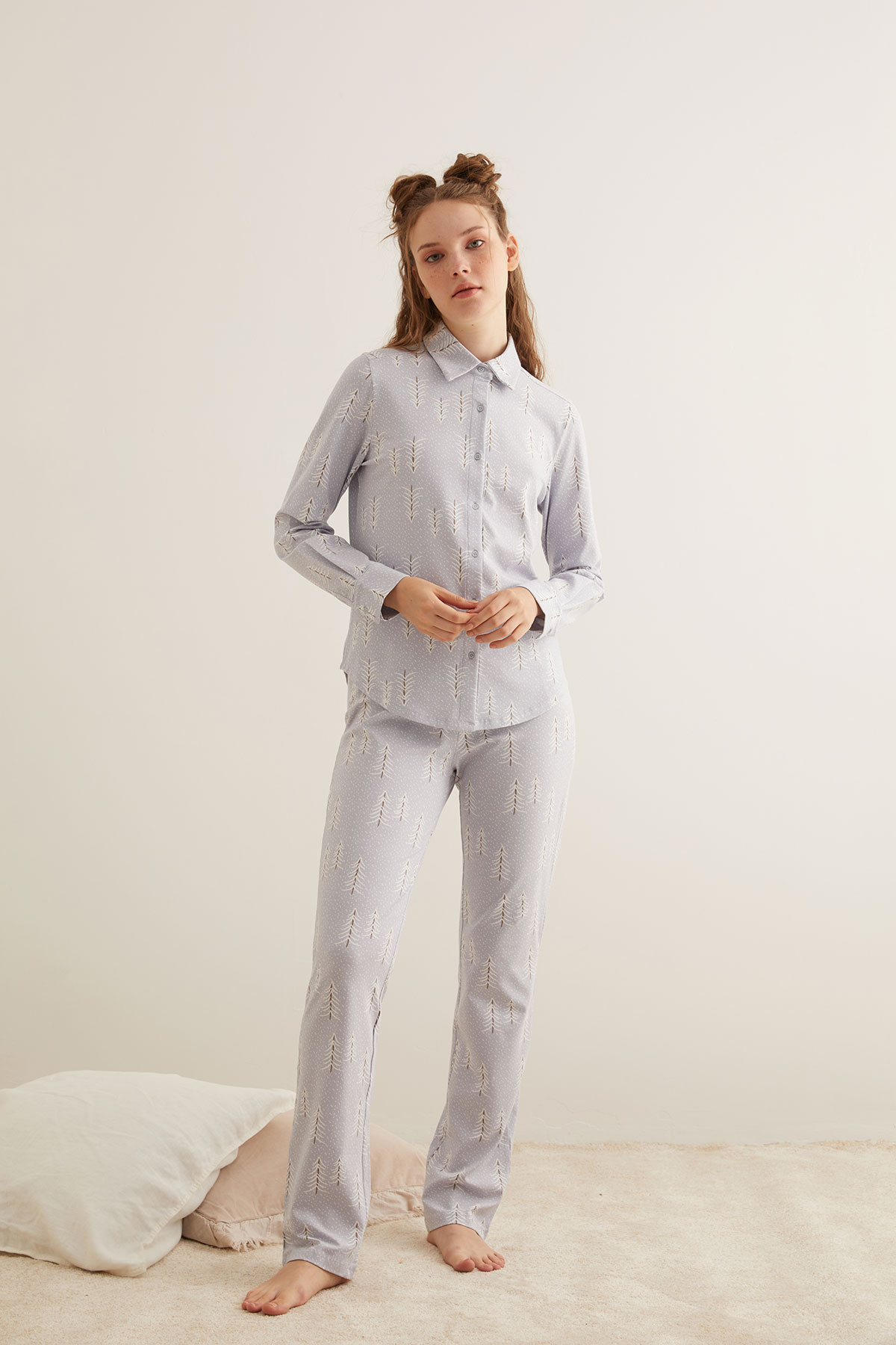 Kadın Çam Baskılı Gömlekli Uzun Pijama Takımı