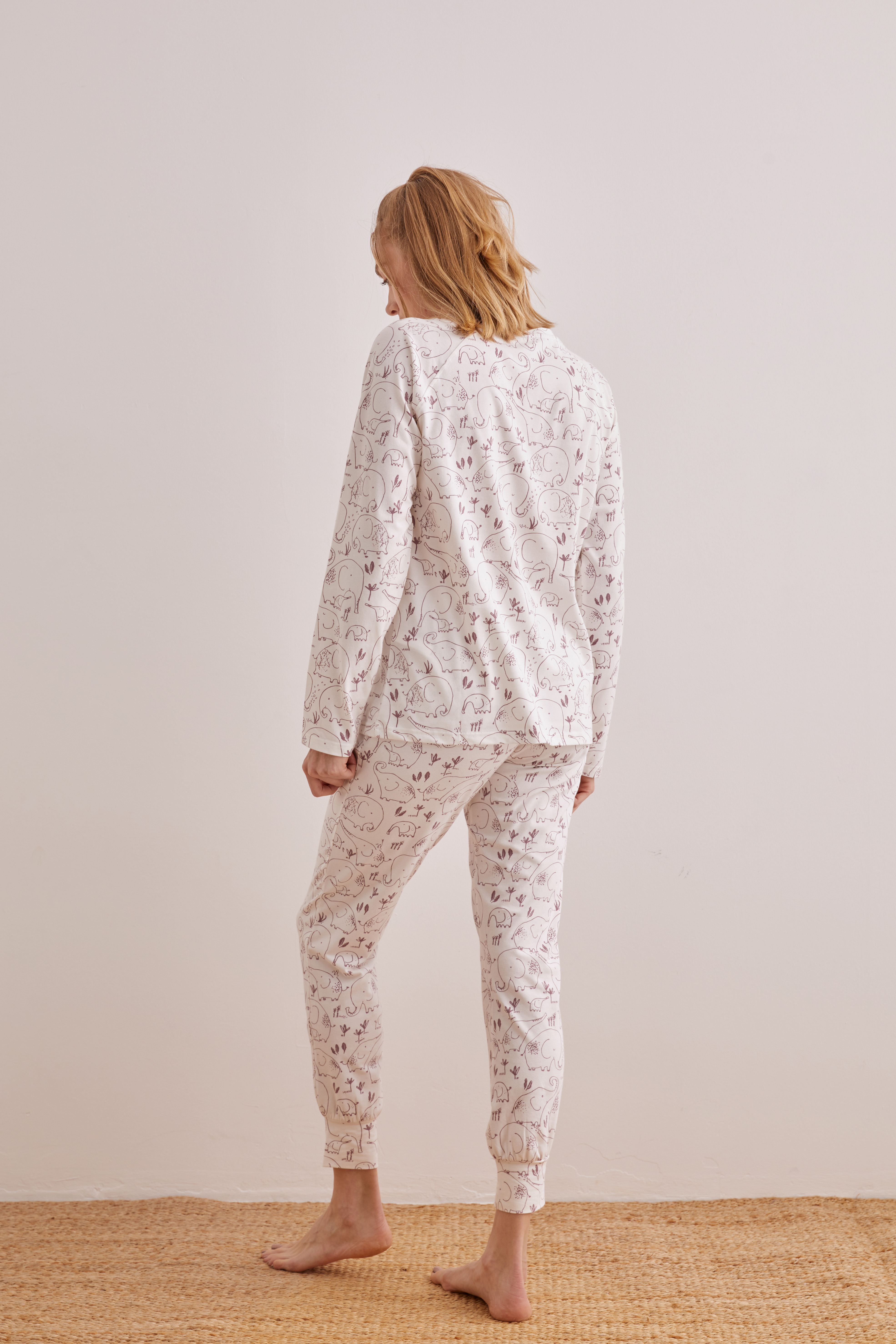 Kadın Pamuklu Uzun Kollu Manşetli Pijama Takımı