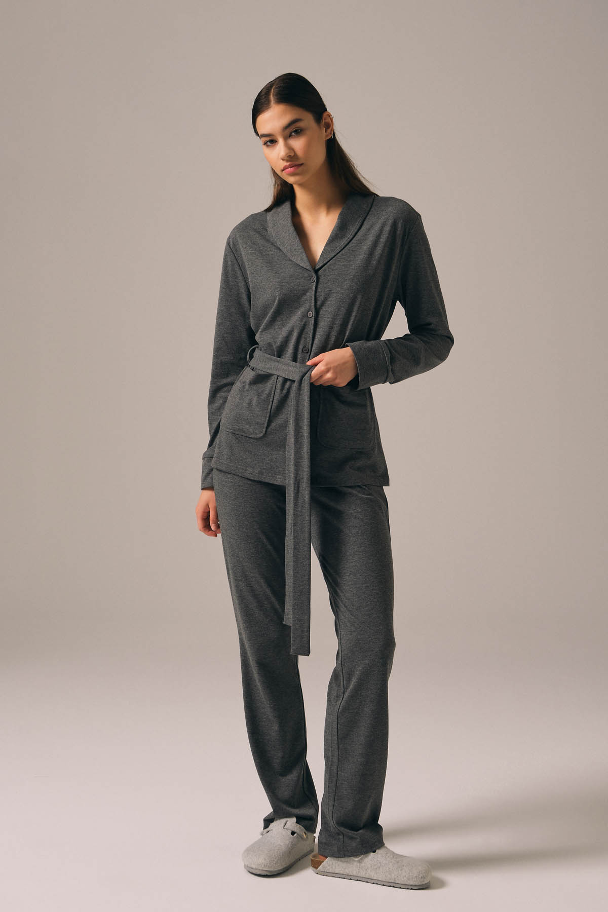 Kadın Pamuklu Bağlama Detaylı Gömlekli Uzun Pijama Takımı