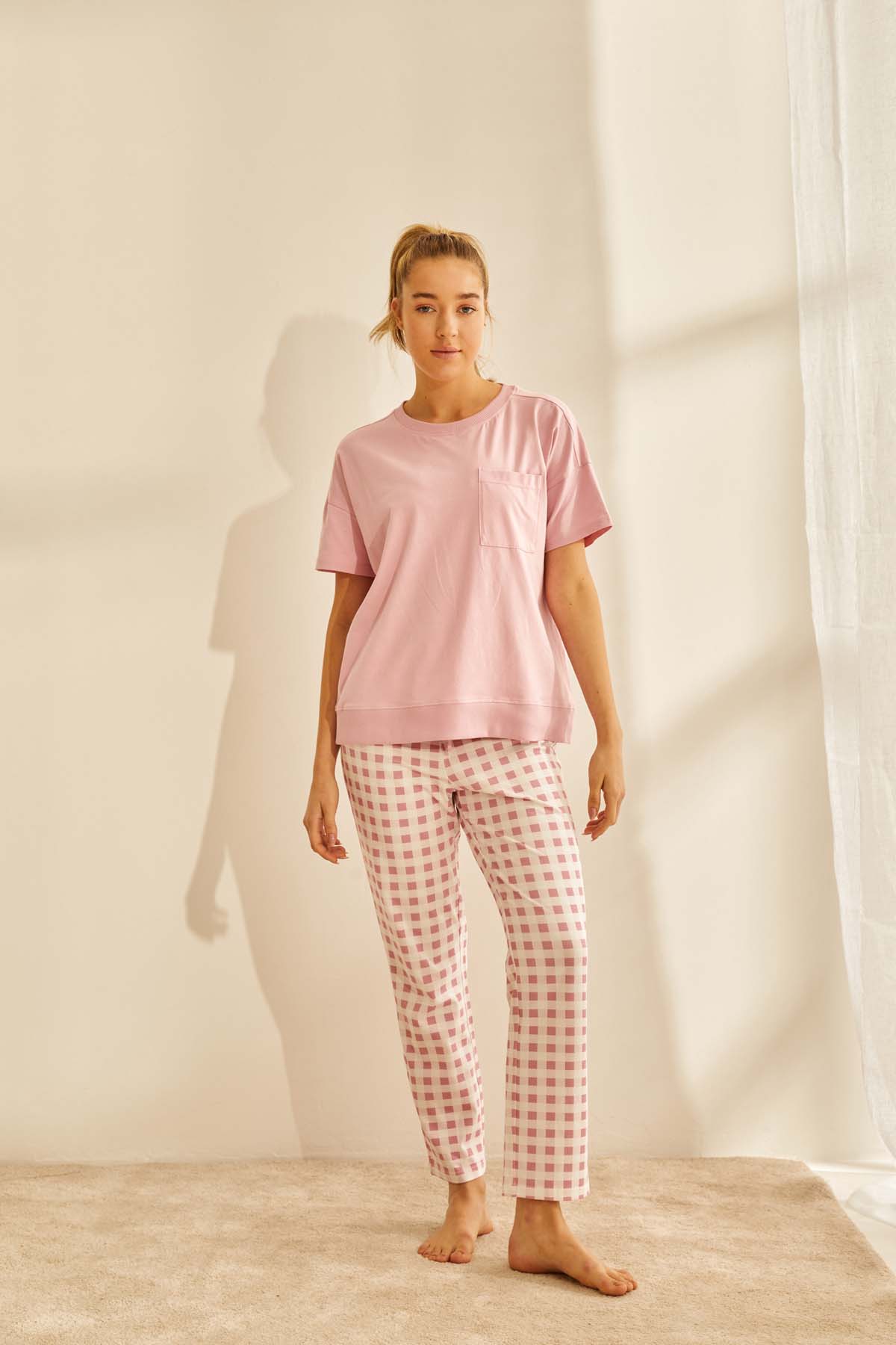 Kadın Pamuklu Cep Detaylı Midi Pijama Takımı