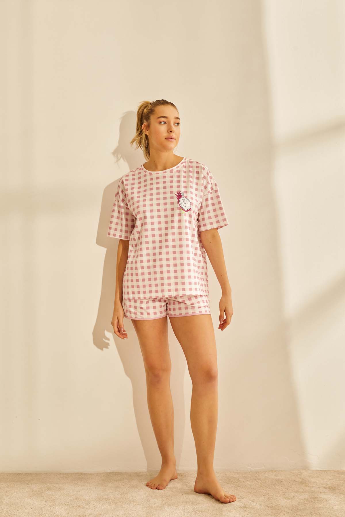 Kadın Pamuklu Cep Detaylı Şortlu Pijama Takımı
