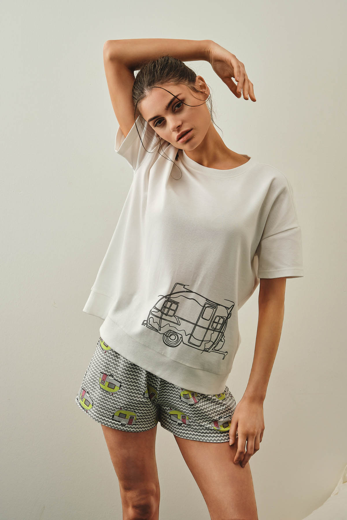 Kadın Pamuklu Kısa Kollu Pijama Üstü