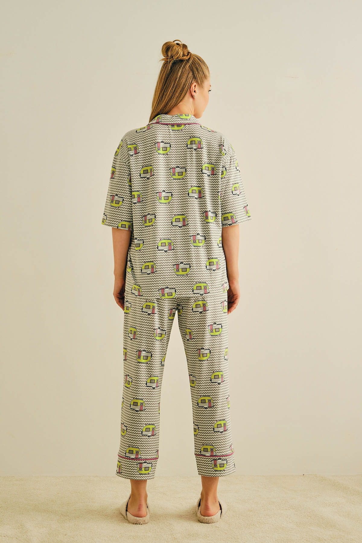 Kadın Büyük Beden Gömlekli Uzun Pijama Takımı