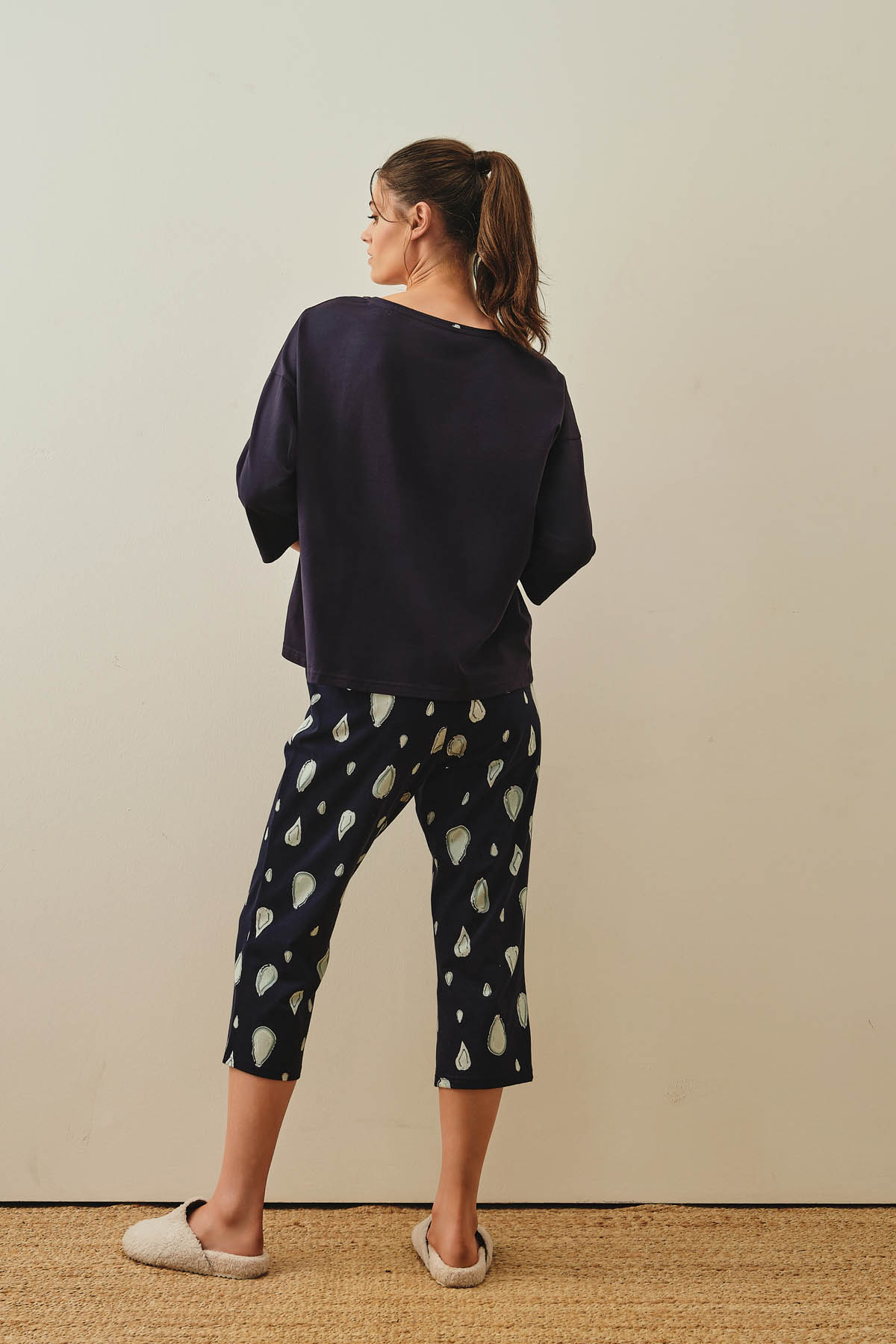 Kadın Pamuklu Yarım Kollu Kapri Pijama Takımı