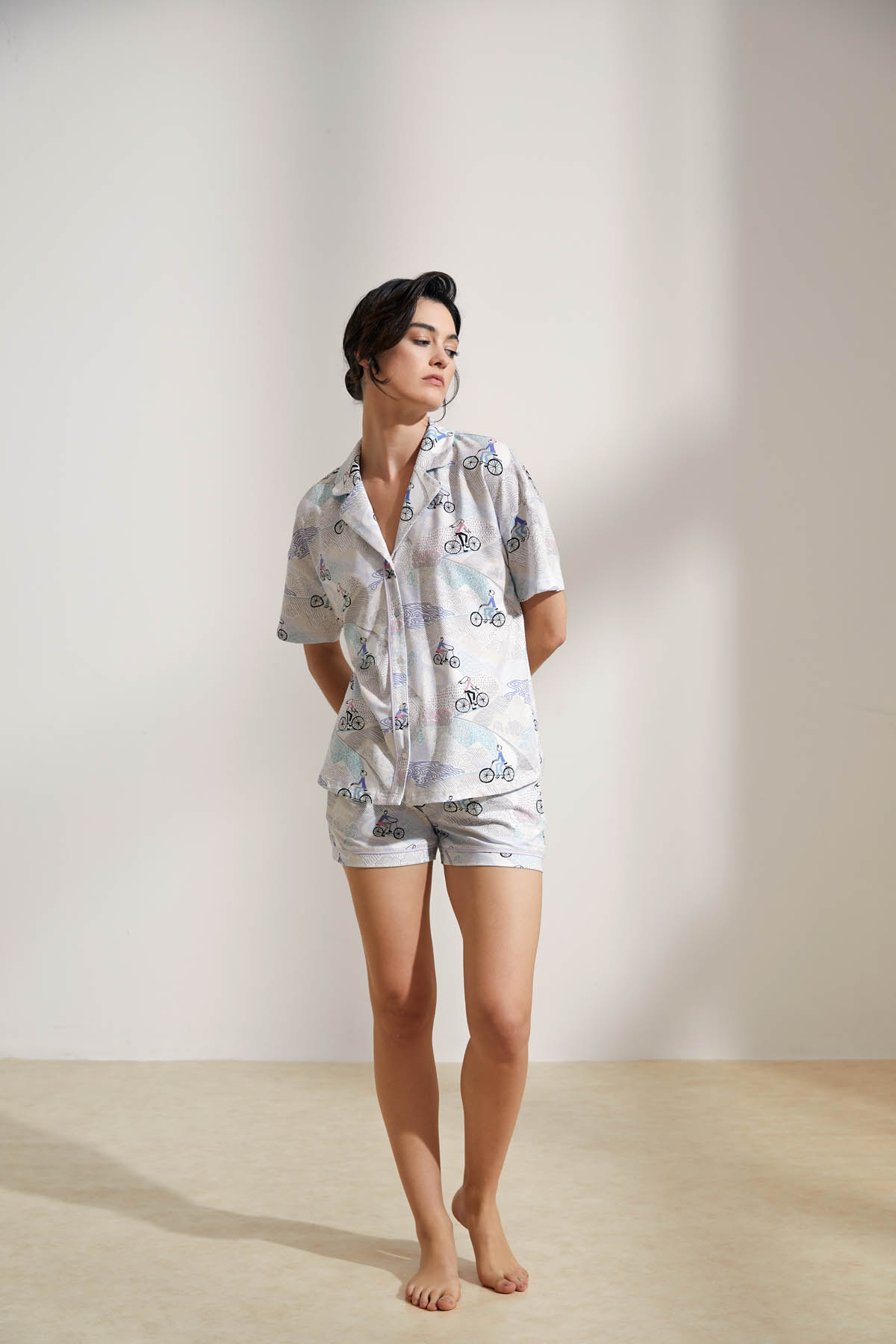 Kadın Pamuklu Kısa Kollu Şortlu Pijama Takımı