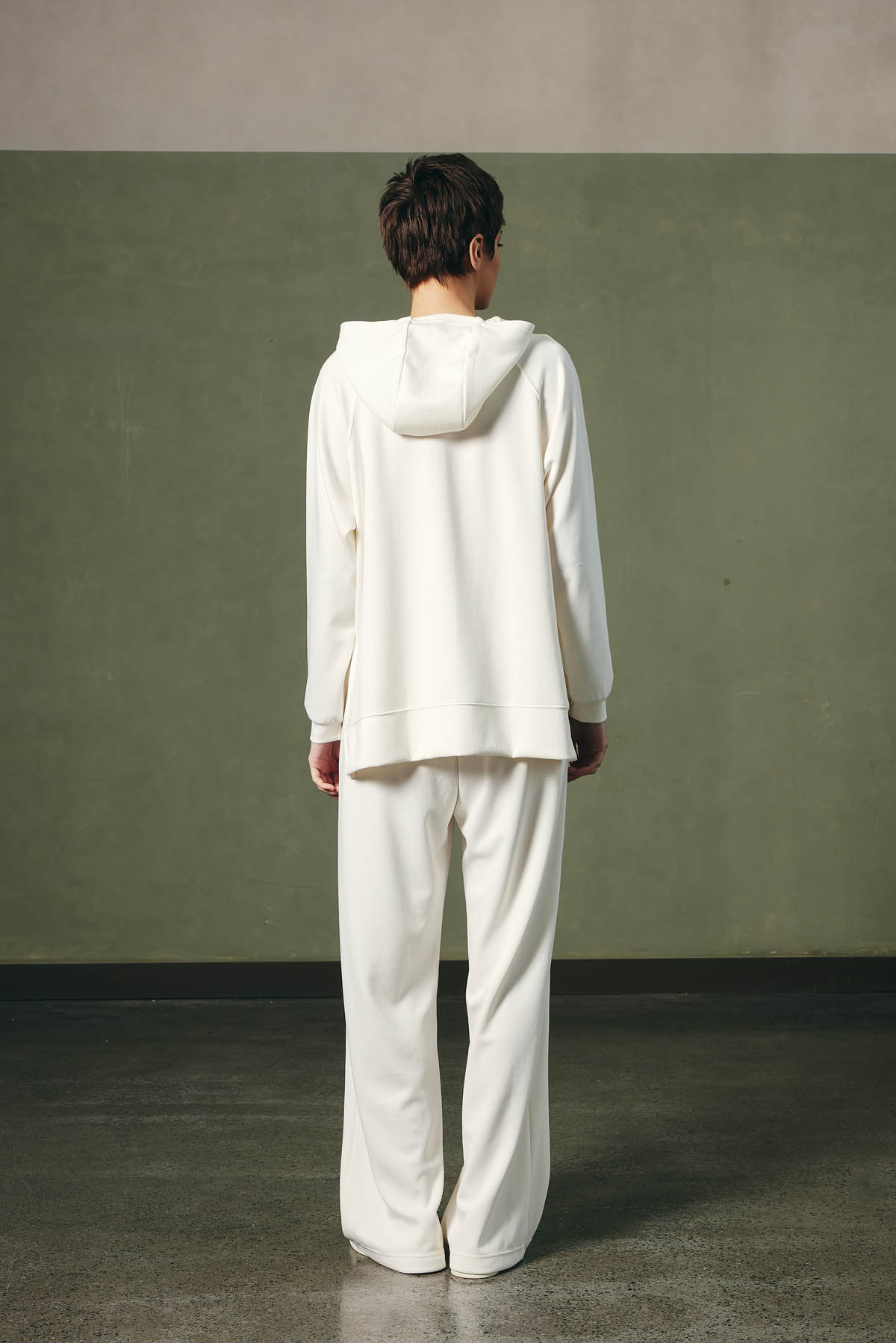 Kadın Soft Touch Uzun Kollu Fermuar Detaylı Sweatshirt