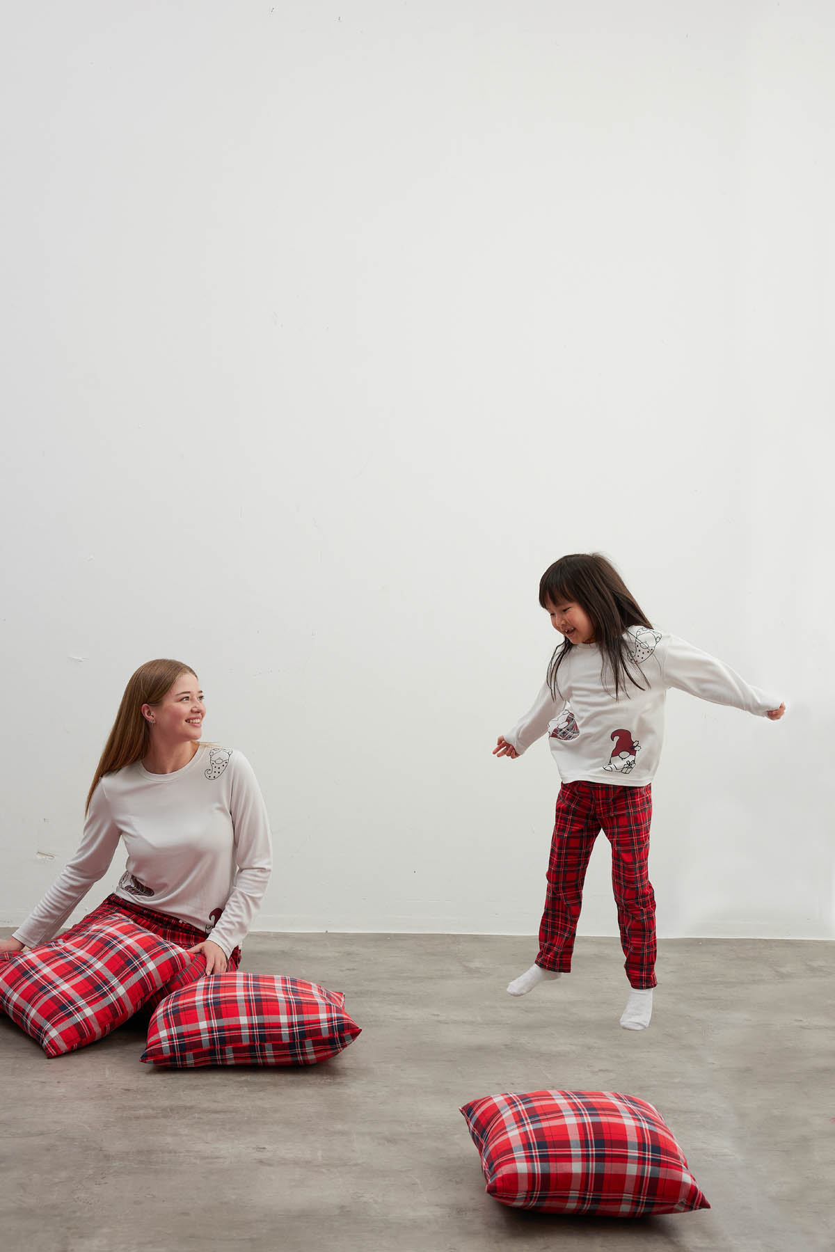 Kadın Pamuklu Uzun Kollu Kapri Pijama Takımı